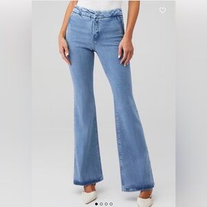 Good American Good Flare Jeans